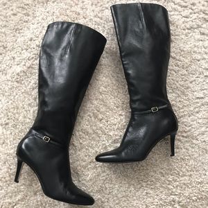 Knee High Boots   Size 8